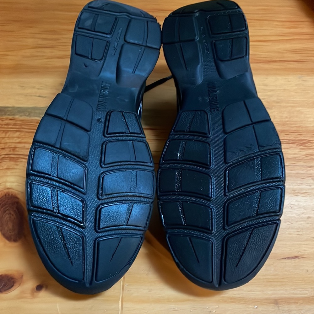 Wolverine Composite Toe Work Shoe - image 3